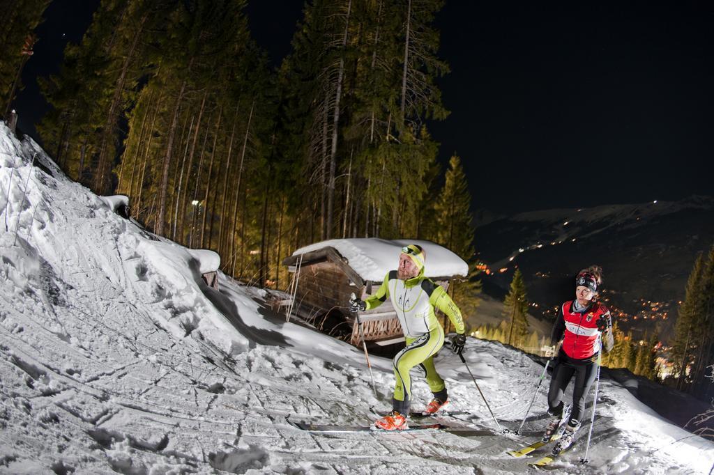 Hotel Garni ALPINA Saalbach-Hinterglemm Esterno foto