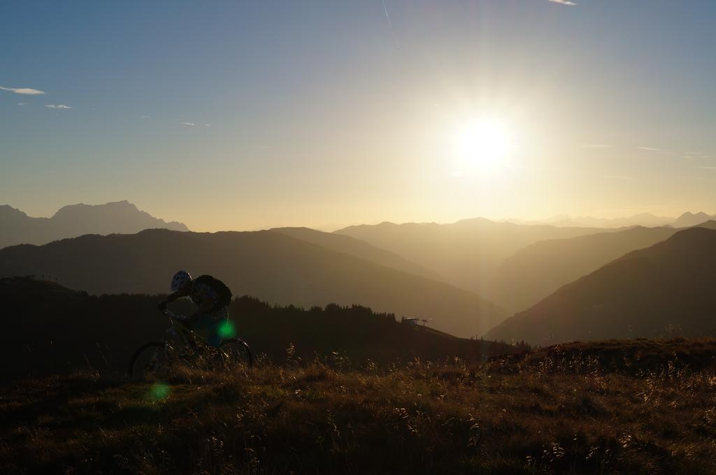 Hotel Garni ALPINA Saalbach-Hinterglemm Esterno foto