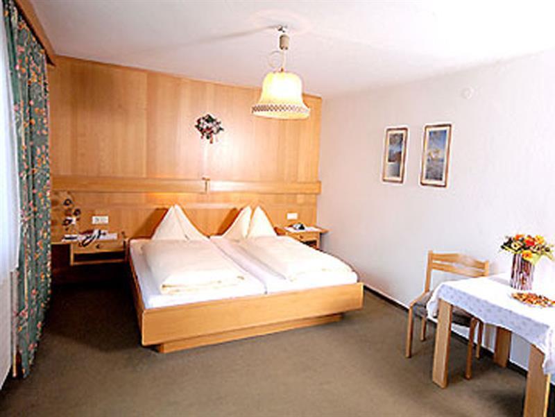 Hotel Garni ALPINA Saalbach-Hinterglemm Esterno foto